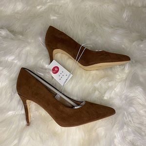 A New Day Women’s Gemma pointed toe heeled pumps